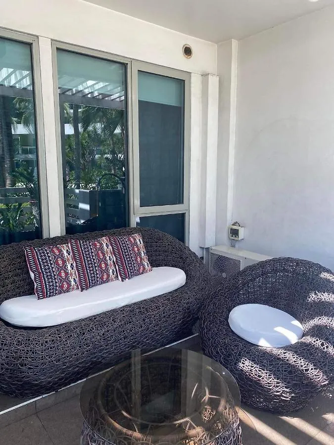 Azure 2Bedrooms Beachfront/Beachview Manila 0*,