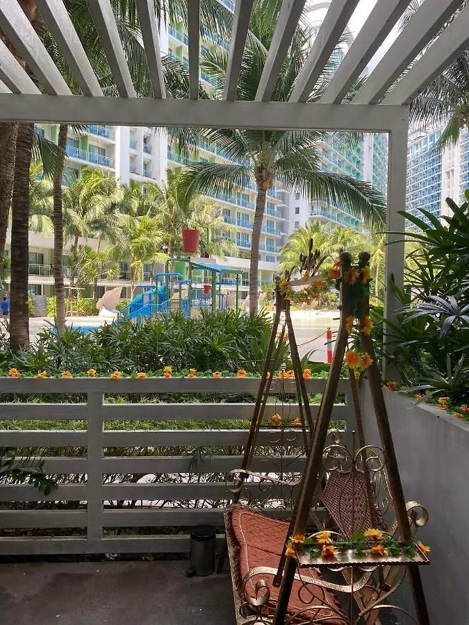 Azure 2Bedrooms Beachfront/Beachview Manila