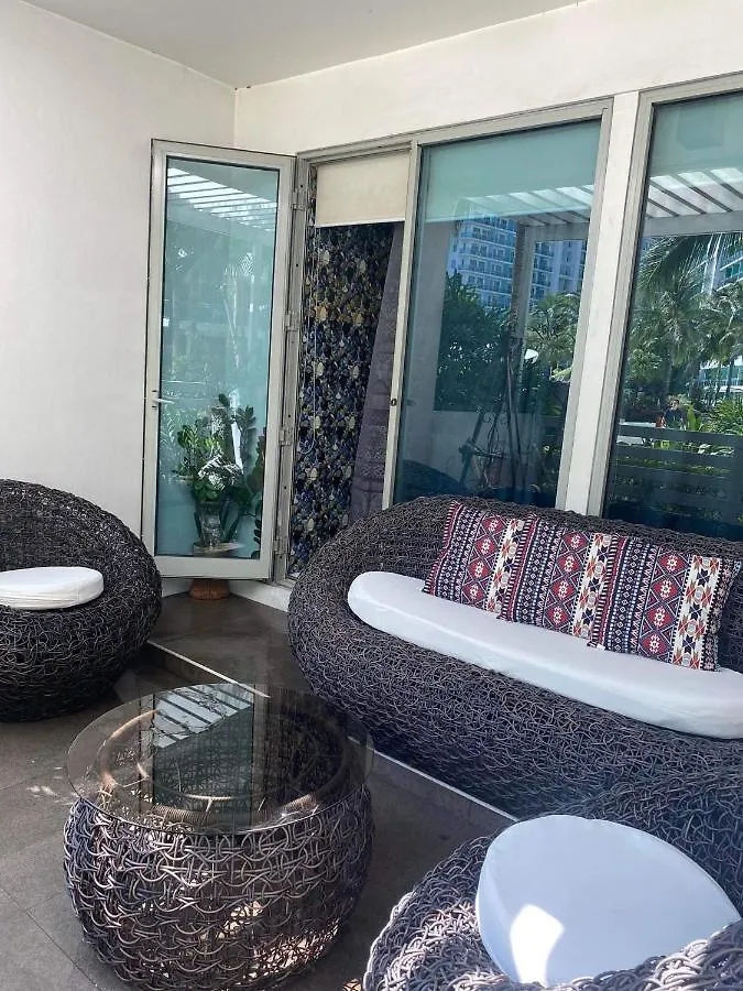 Azure 2Bedrooms Beachfront/Beachview Manila Apartment