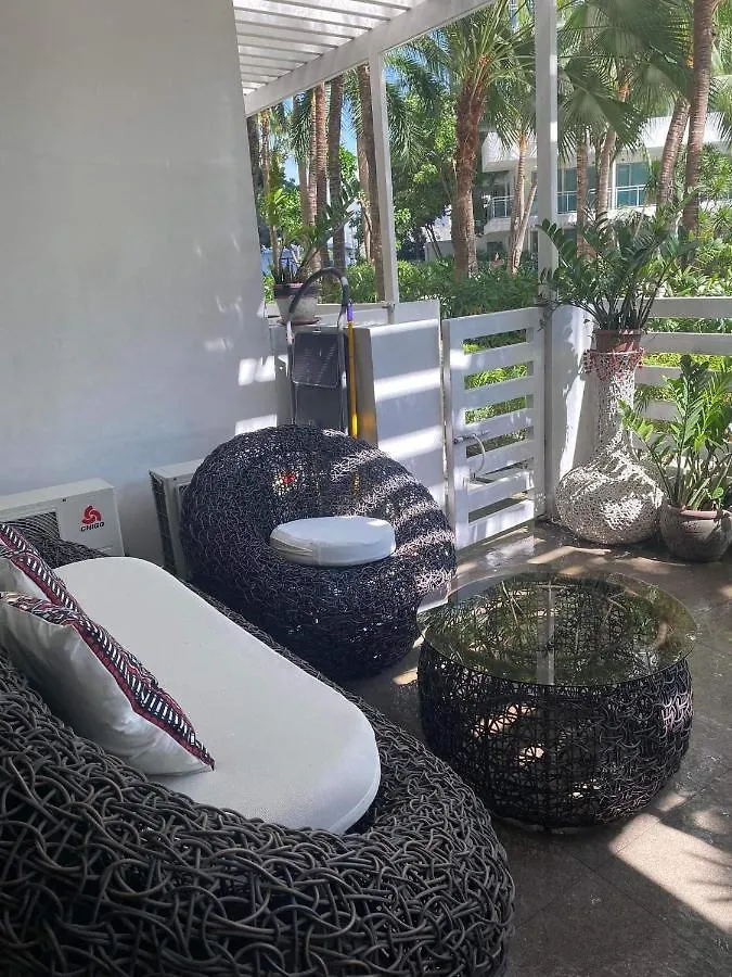 Apartment Azure 2Bedrooms Beachfront/Beachview Manila Philippines