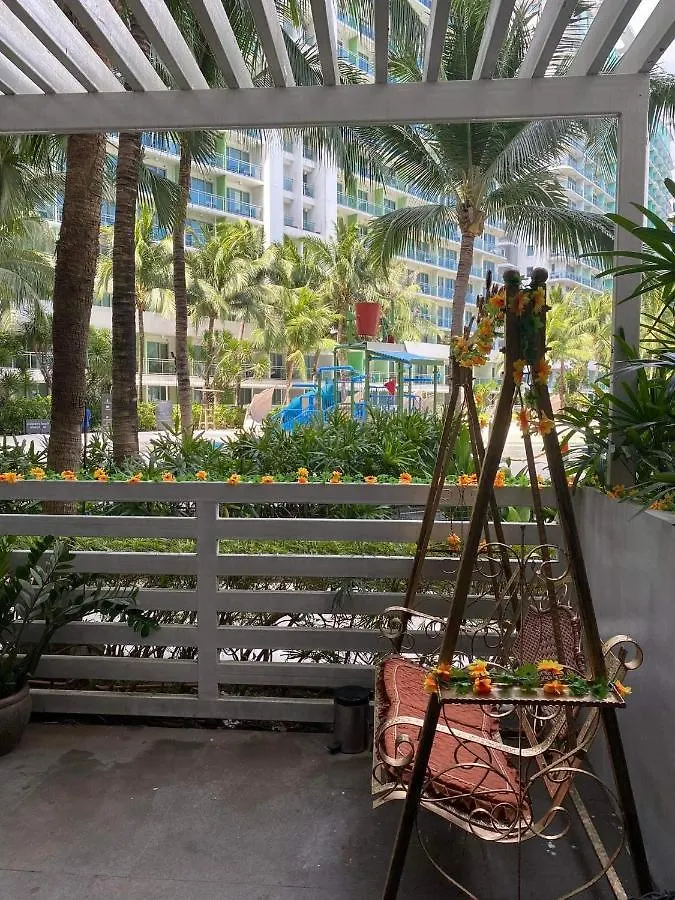 Azure 2Bedrooms Beachfront/Beachview Manila